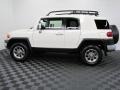 Iceberg White - FJ Cruiser 4WD Photo No. 7