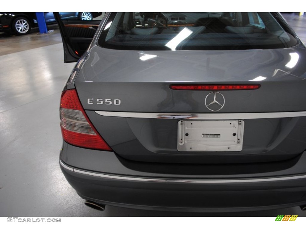 2008 E 550 Sedan - Flint Grey Metallic / Black photo #20