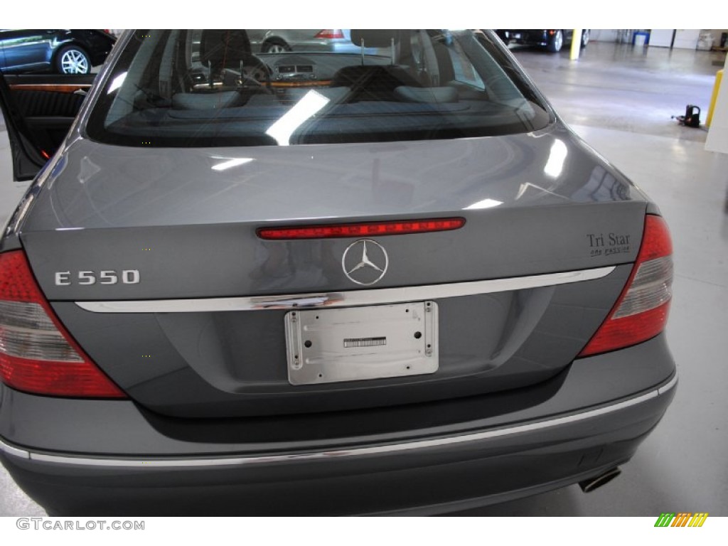 2008 E 550 Sedan - Flint Grey Metallic / Black photo #21