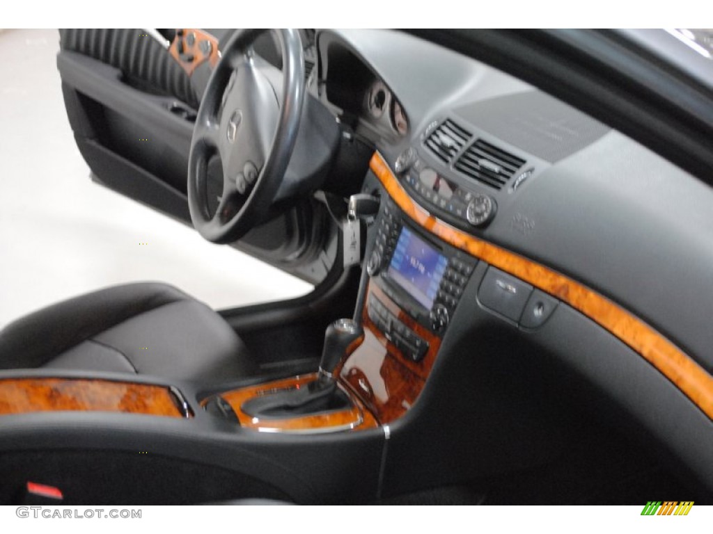 2008 E 550 Sedan - Flint Grey Metallic / Black photo #26