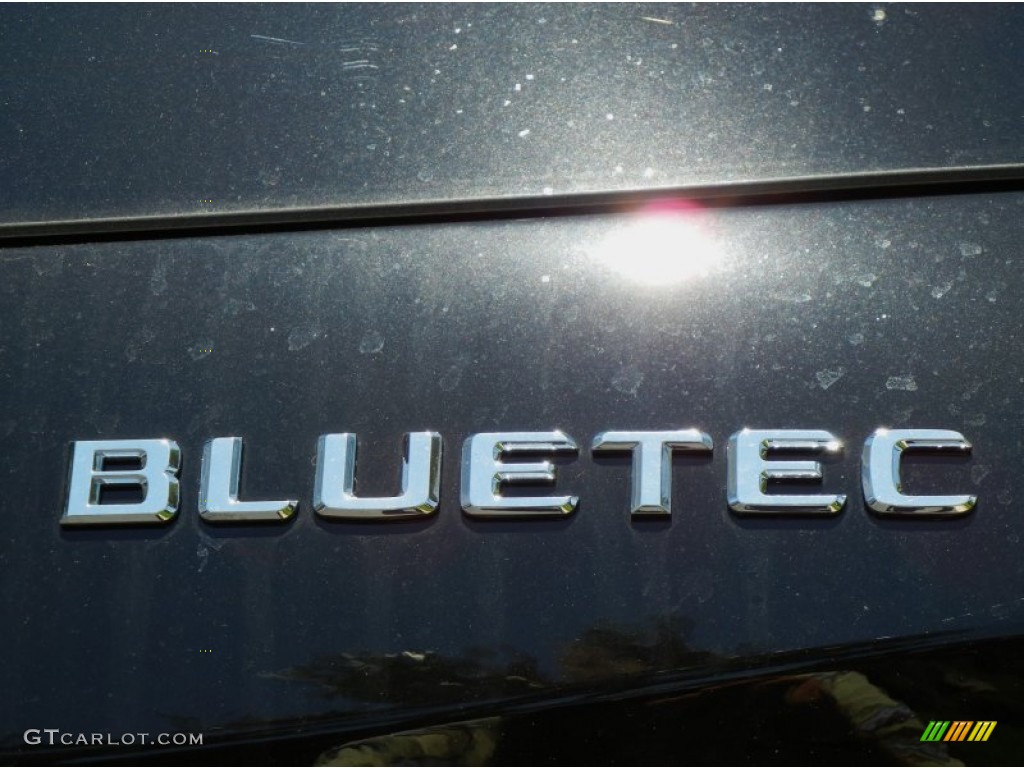 2012 ML 350 BlueTEC 4Matic - Black / Black photo #10