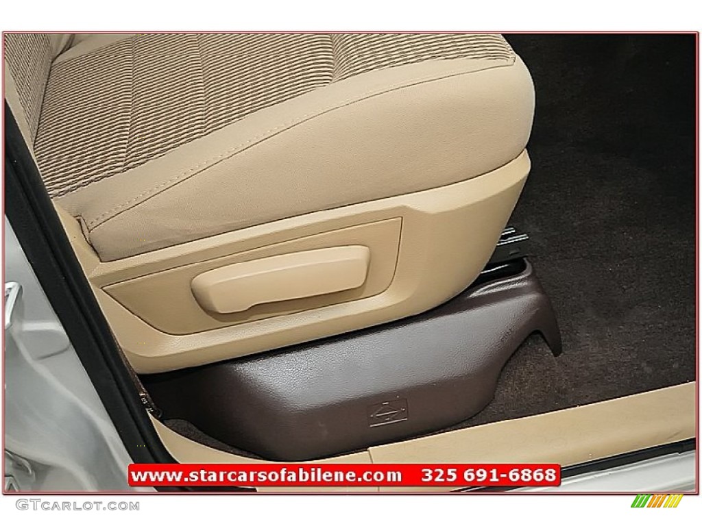 2010 Ram 1500 SLT Crew Cab - Light Graystone Pearl / Light Pebble Beige/Bark Brown photo #31