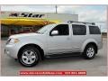 2010 Silver Lightning Metallic Nissan Pathfinder SE  photo #1