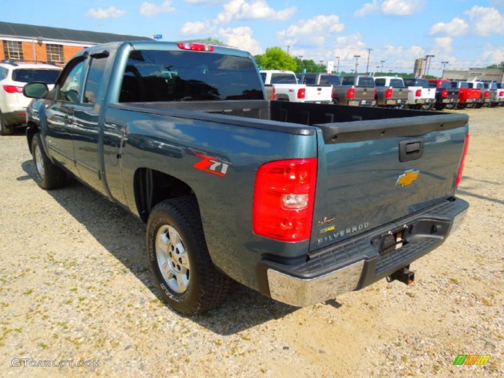 2009 Silverado 1500 LT Extended Cab - Imperial Blue Metallic / Ebony photo #5