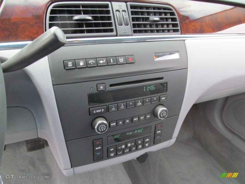 2007 Buick LaCrosse CX Controls Photo #65471143
