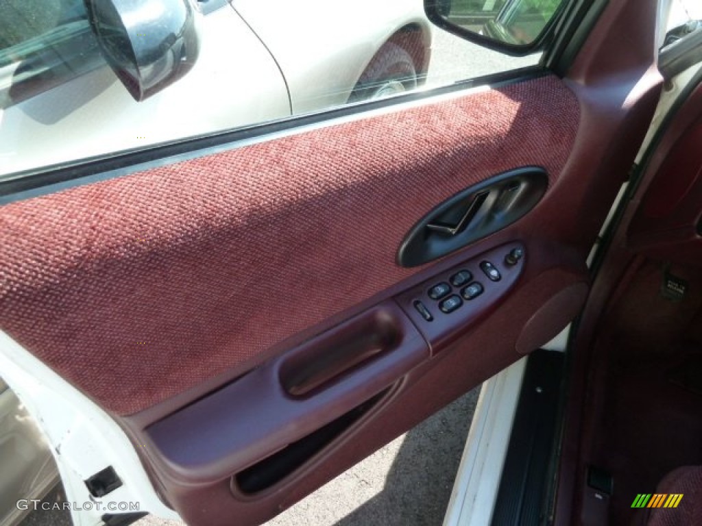 1995 Cutlass Supreme S Sedan - White / Dark Red photo #10