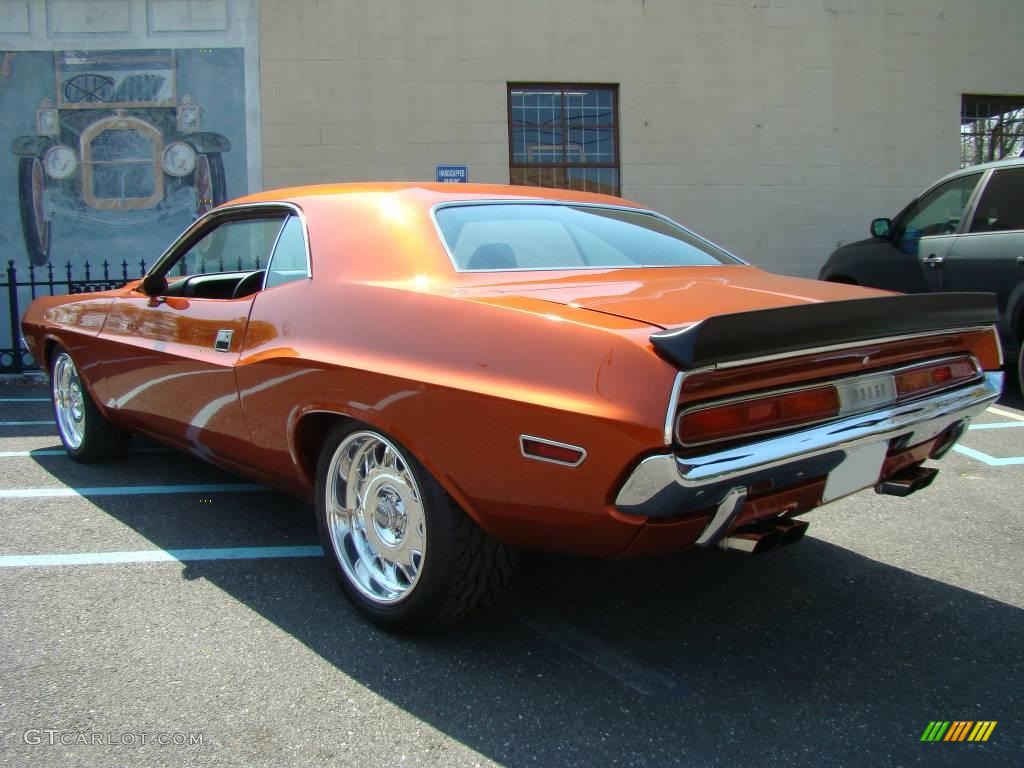 Copper Orange Metallic 1970 Dodge Challenger 2 Door Hardtop Exterior Photo #6548405
