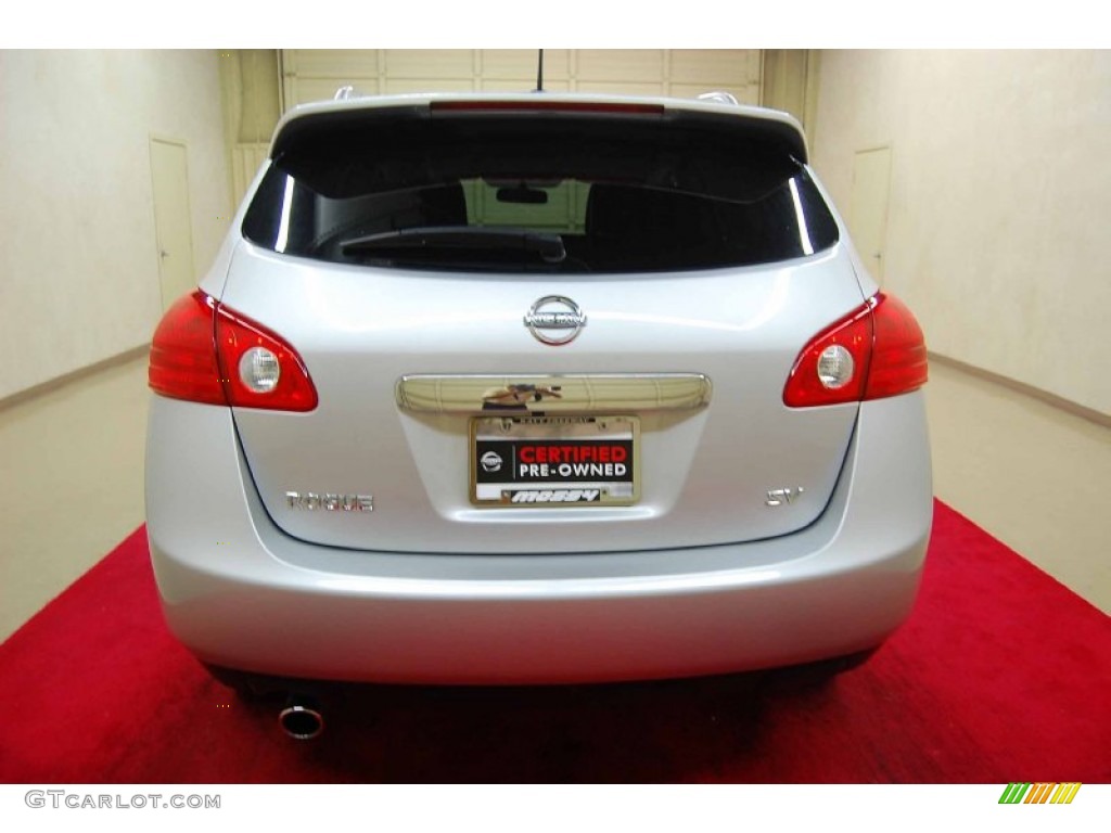 2011 Rogue SV - Silver Ice Metallic / Black photo #5