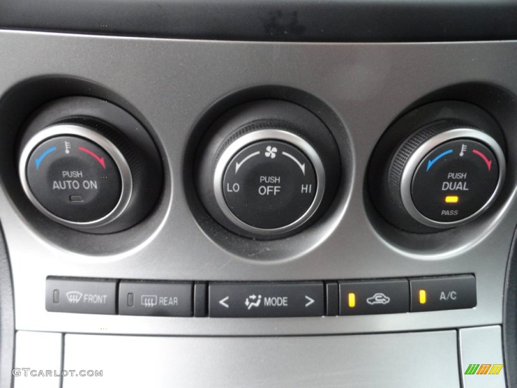 2010 Mazda MAZDA3 MAZDASPEED3 Grand Touring 5 Door Controls Photos