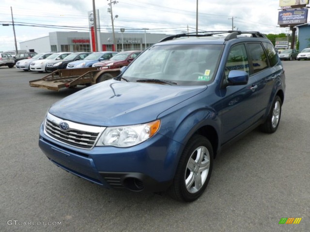 2009 Forester 2.5 X Premium - Newport Blue Pearl / Platinum photo #3