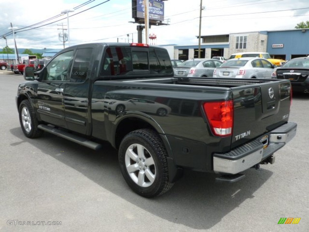 2008 Titan LE King Cab 4x4 - Timberline Green / Almond photo #10