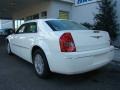 Cool Vanilla White - 300 Touring Photo No. 4