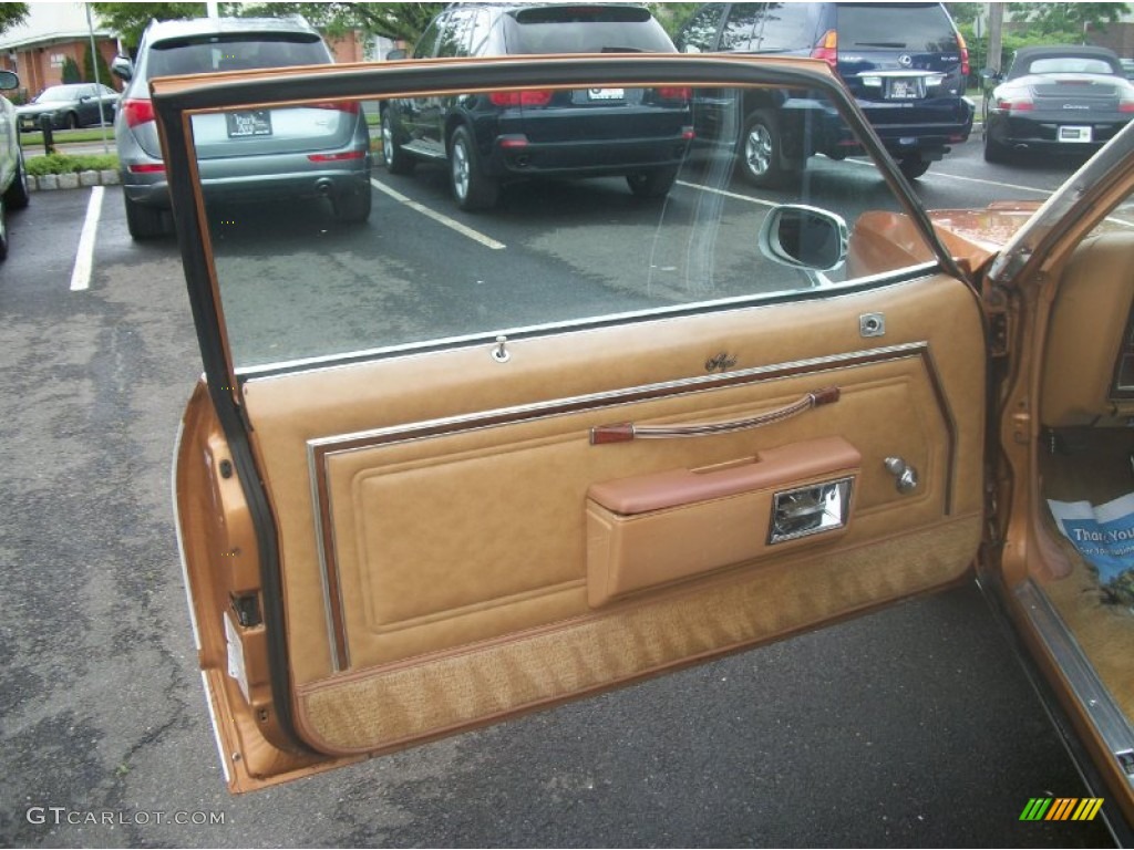 1978 Oldsmobile Delta 88 Royale Coupe Camel Beige Door Panel Photo #65492215
