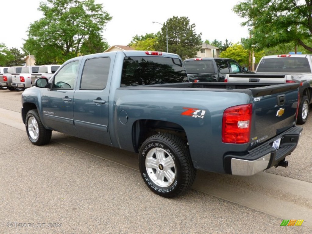 2009 Silverado 1500 LTZ Crew Cab 4x4 - Blue Granite Metallic / Ebony photo #6