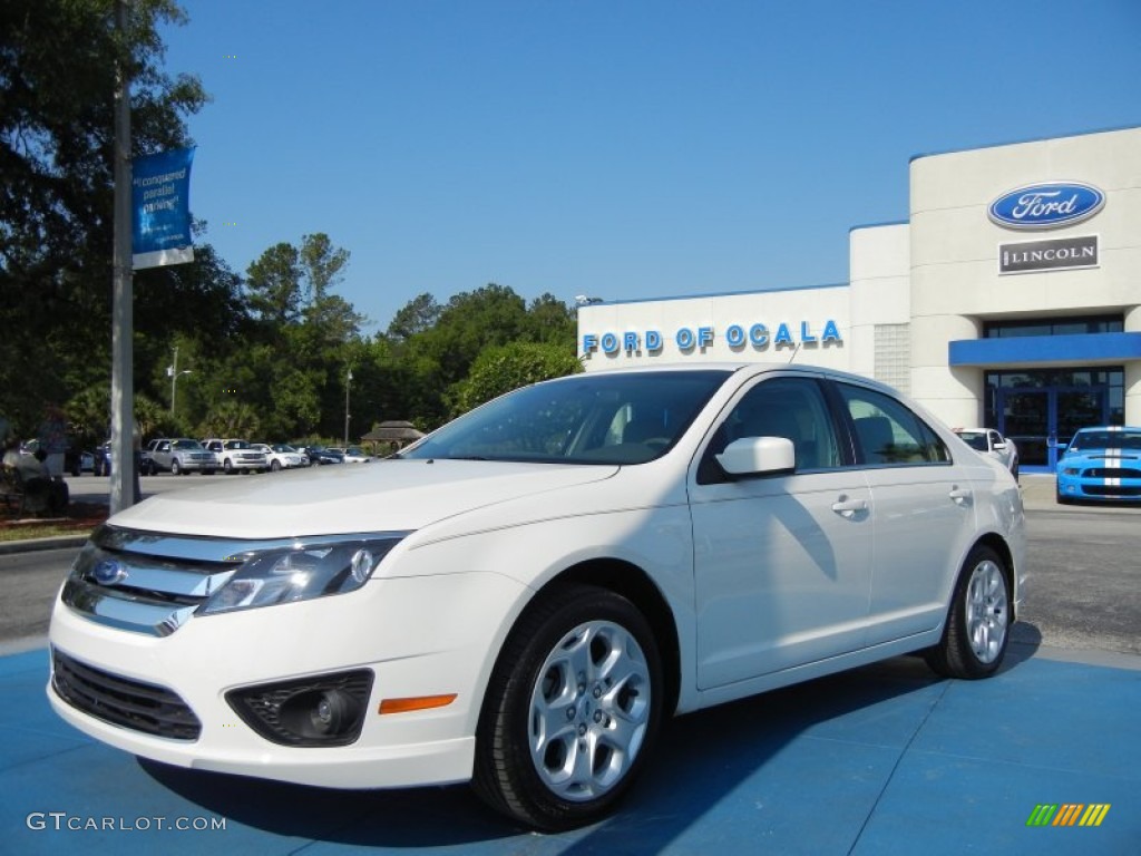 White Platinum Tri-Coat Ford Fusion