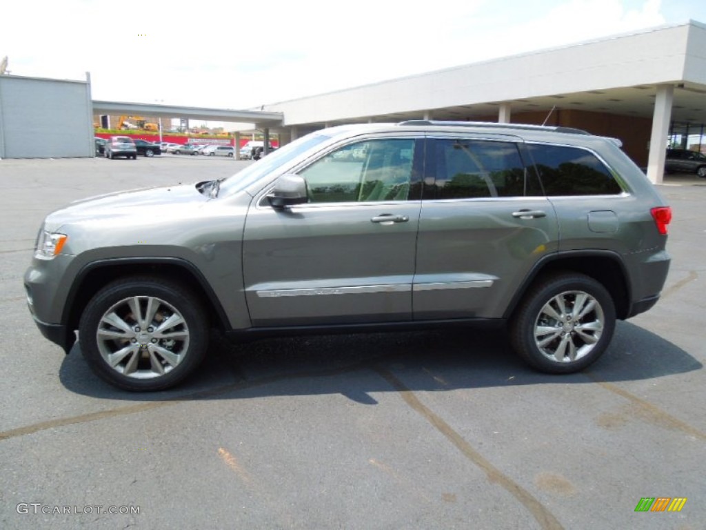 2012 Grand Cherokee Laredo X Package - Mineral Gray Metallic / Dark Graystone/Medium Graystone photo #3