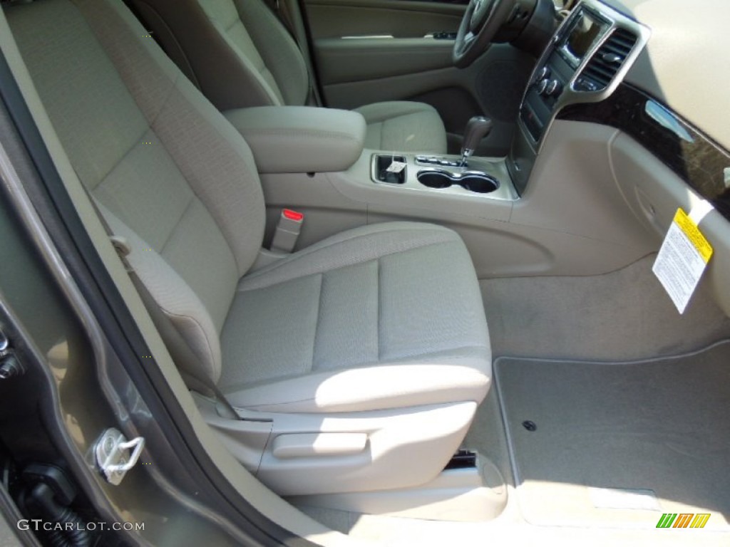 2012 Grand Cherokee Laredo X Package - Mineral Gray Metallic / Dark Graystone/Medium Graystone photo #21