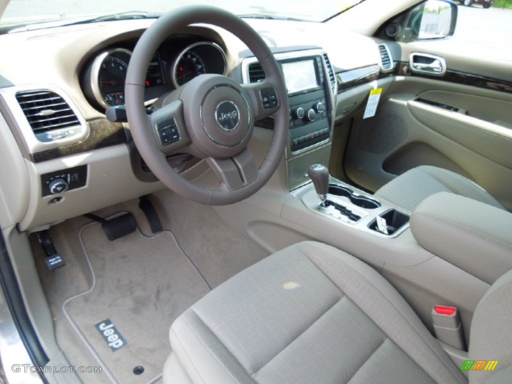 2012 Grand Cherokee Laredo X Package - Mineral Gray Metallic / Dark Graystone/Medium Graystone photo #26