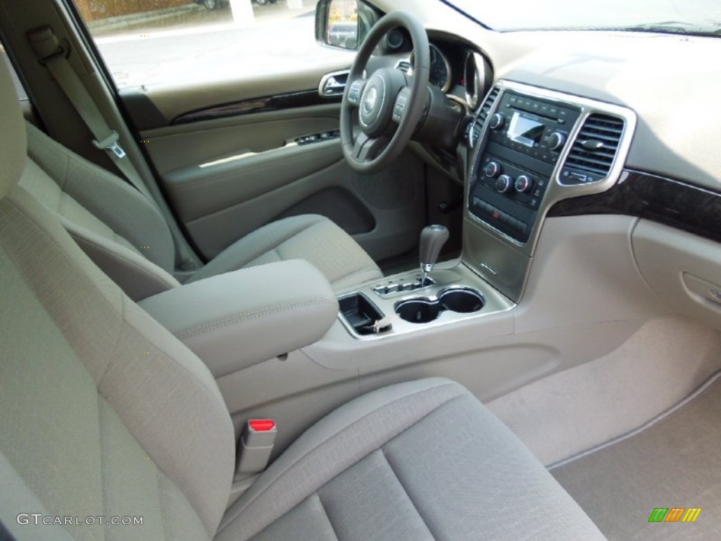 2012 Grand Cherokee Laredo - Mineral Gray Metallic / Dark Graystone/Medium Graystone photo #22