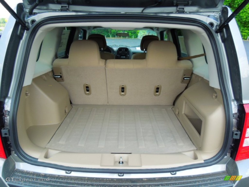 2012 Jeep Patriot Sport 4x4 Trunk Photo #65494225