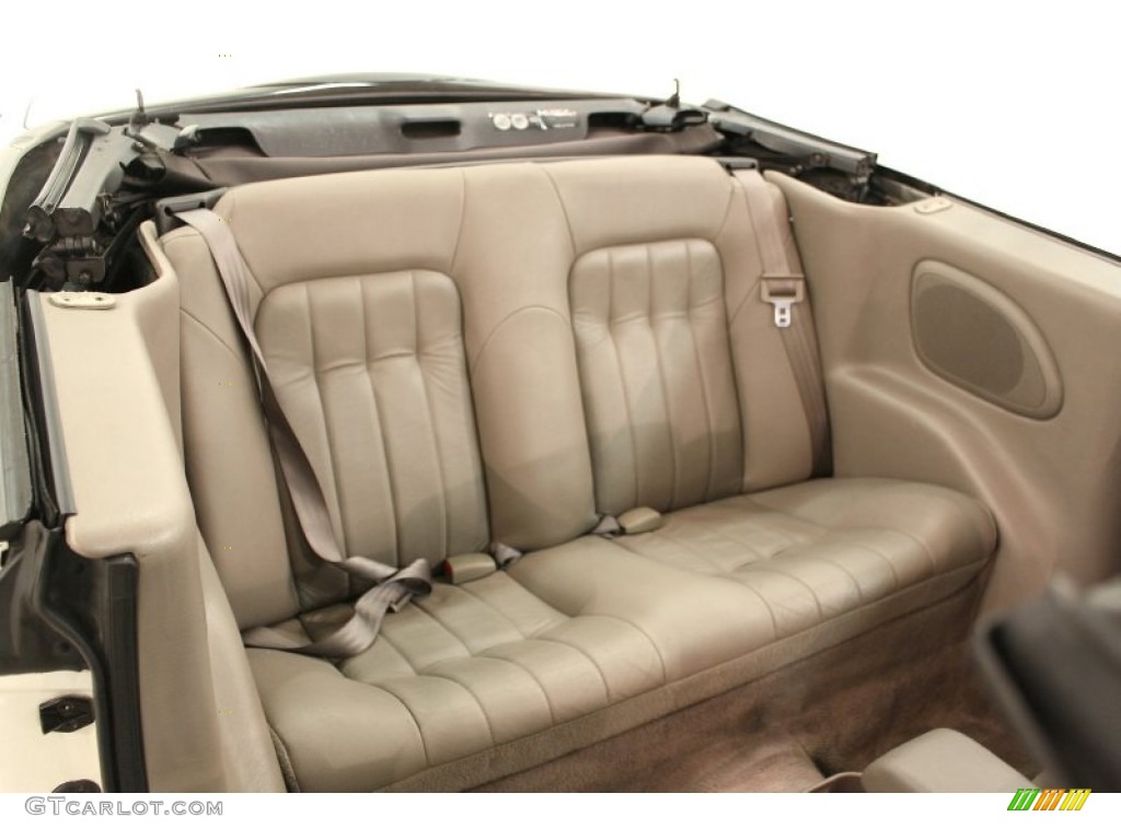 2002 Chrysler Sebring LXi Convertible Rear Seat Photo #65496227