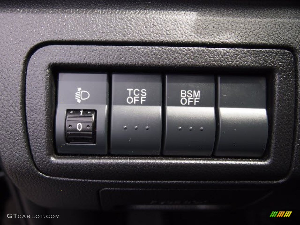 2011 Mazda CX-7 s Grand Touring AWD Controls Photo #65496647