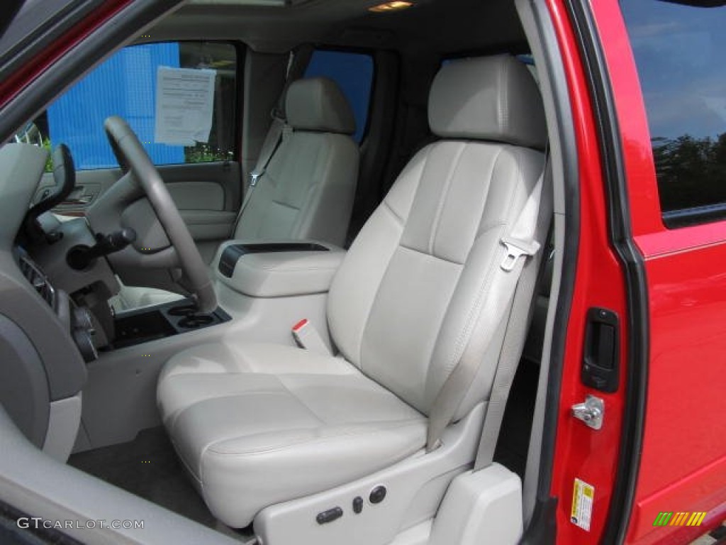 2007 Silverado 1500 LTZ Extended Cab 4x4 - Victory Red / Light Cashmere/Ebony Black photo #9