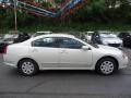 Dover White Pearl - Galant ES Photo No. 6