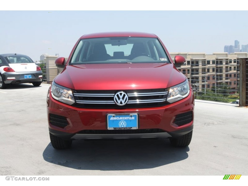 2012 Tiguan S - Wild Cherry Metallic / Black photo #2