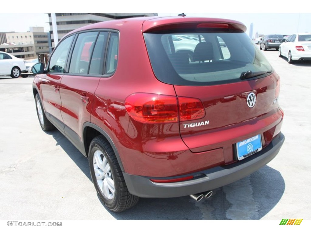 2012 Tiguan S - Wild Cherry Metallic / Black photo #7