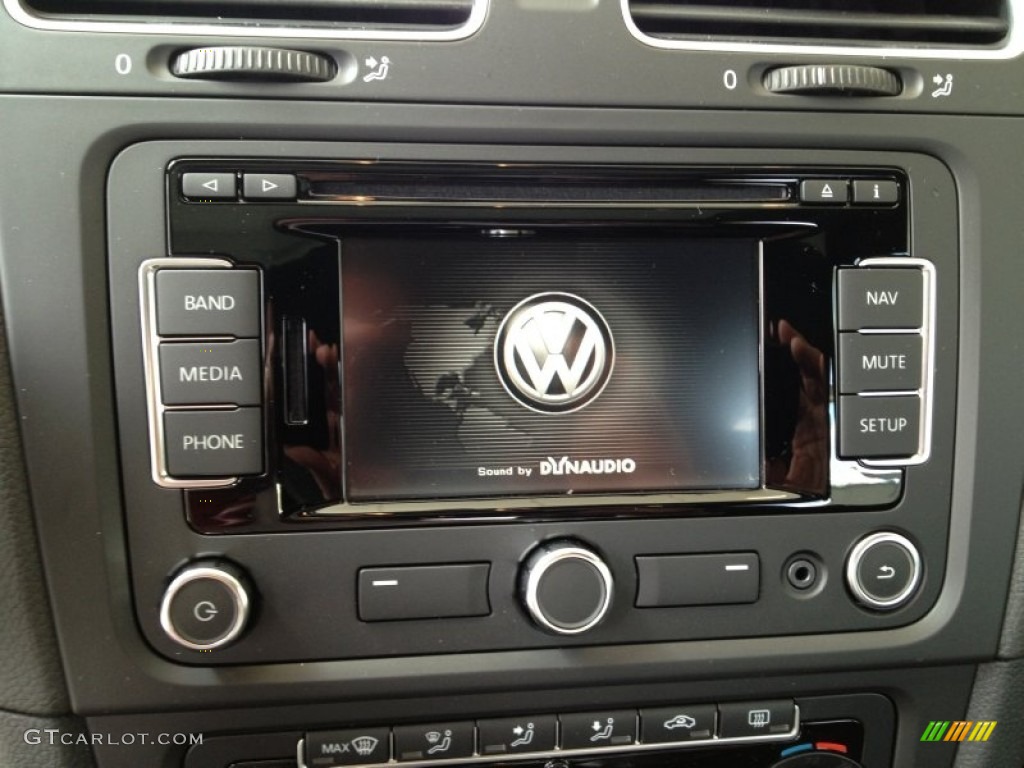 2012 Volkswagen Golf R 4 Door 4Motion Controls Photo #65499683