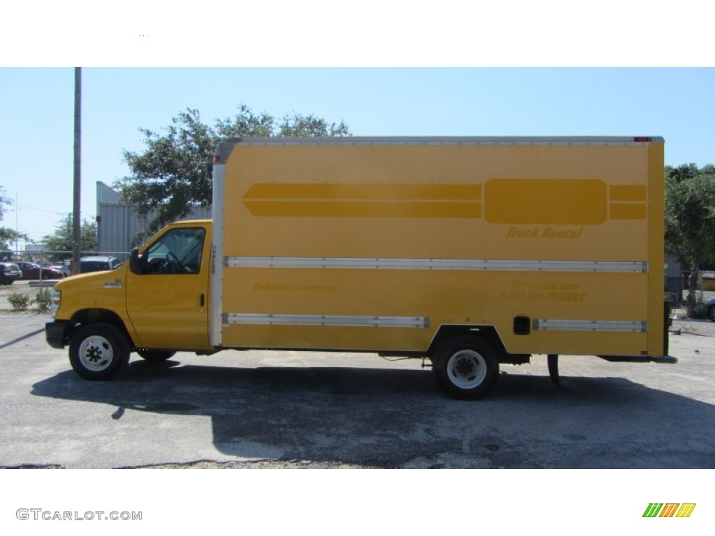 2008 E Series Cutaway E350 Commercial Moving Truck - Yellow / Medium Flint photo #7