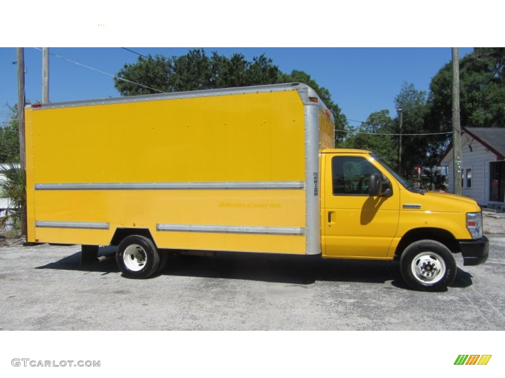 2008 E Series Cutaway E350 Commercial Moving Truck - Yellow / Medium Flint photo #8