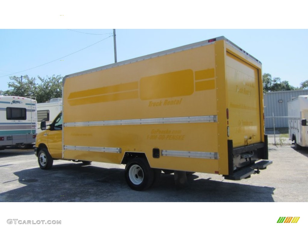 2008 E Series Cutaway E350 Commercial Moving Truck - Yellow / Medium Flint photo #9