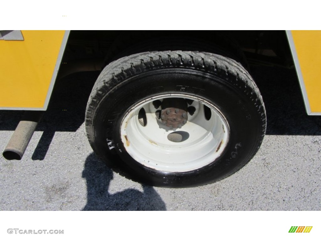 2008 E Series Cutaway E350 Commercial Moving Truck - Yellow / Medium Flint photo #32