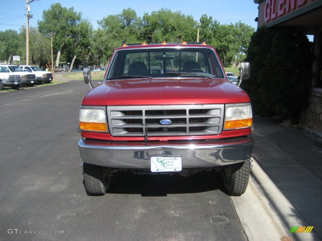 1997 F350 XL Regular Cab 4x4 Chassis - Toreador Red Metallic / Opal Grey photo #9