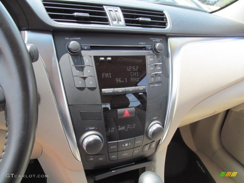 2010 Kizashi S AWD - White Water Pearl / Beige photo #20