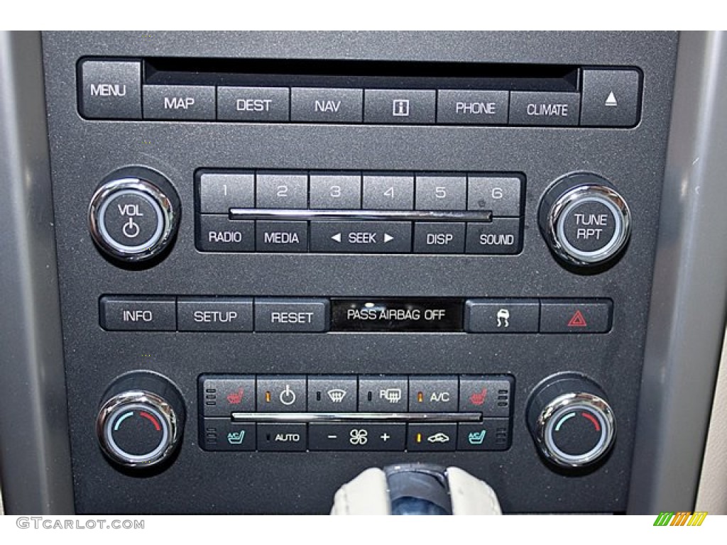 2010 Lincoln MKZ FWD Controls Photo #65504330