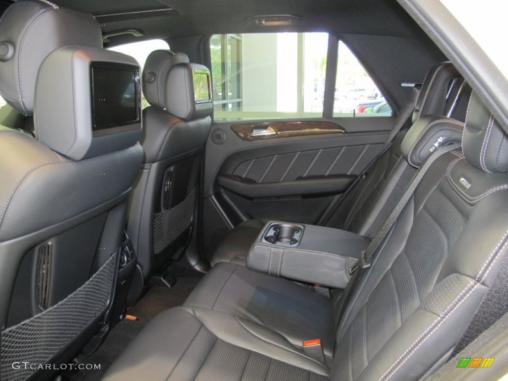 Black Interior 2012 Mercedes-Benz ML 63 AMG 4Matic Photo #65505788