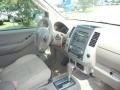 Red Brick - Frontier SE Crew Cab Photo No. 6