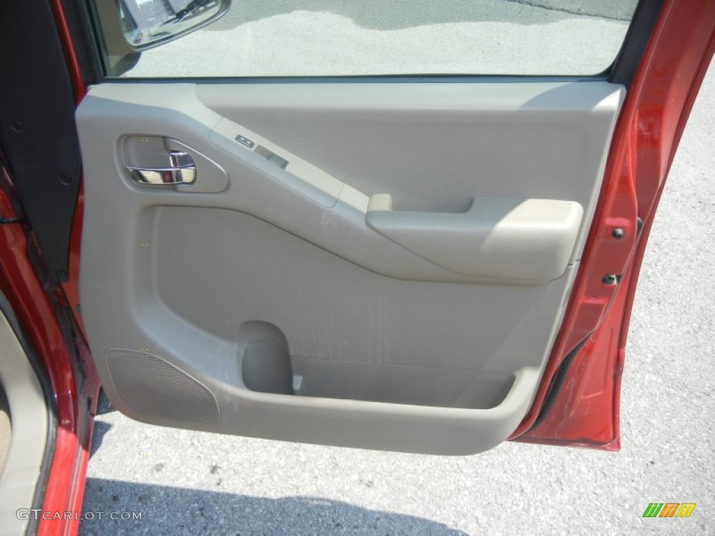 2010 Frontier SE Crew Cab - Red Brick / Beige photo #7