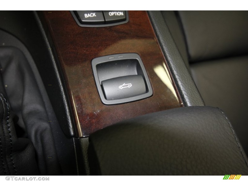 2011 3 Series 335i Convertible - Alpine White / Black photo #18