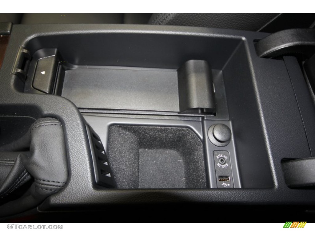 2011 3 Series 335i Convertible - Alpine White / Black photo #19