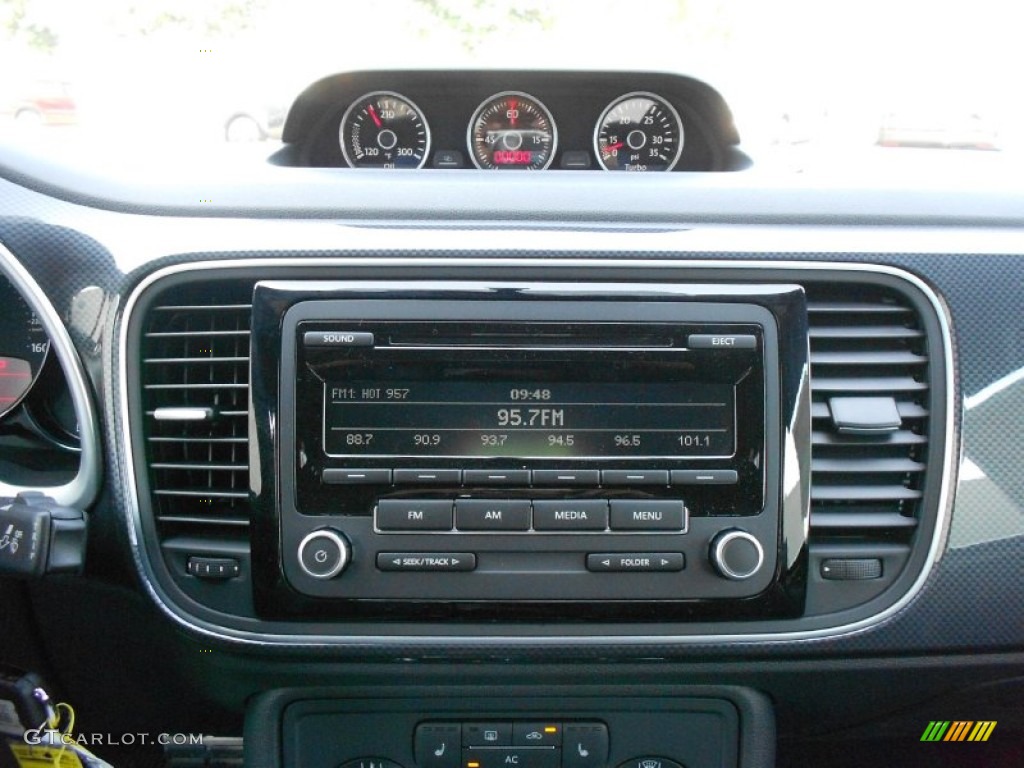 2012 Volkswagen Beetle Turbo Audio System Photo #65509478