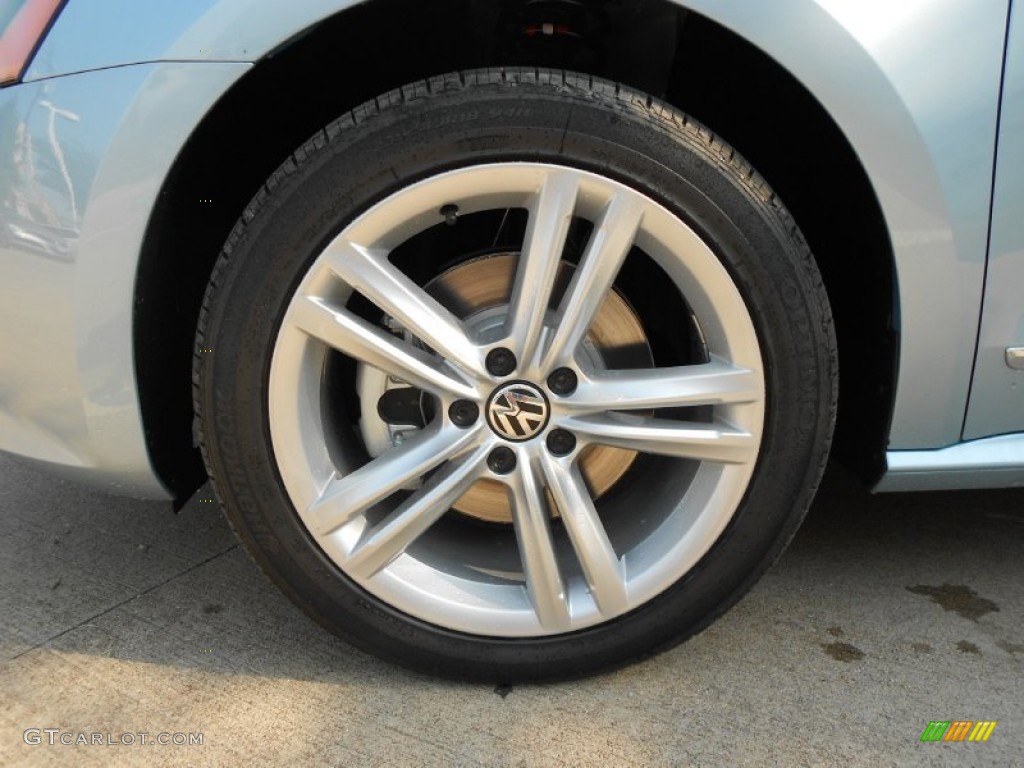 2012 Volkswagen Passat V6 SEL Wheel Photo #65510096