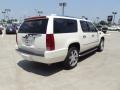White Diamond - Escalade ESV AWD Photo No. 3