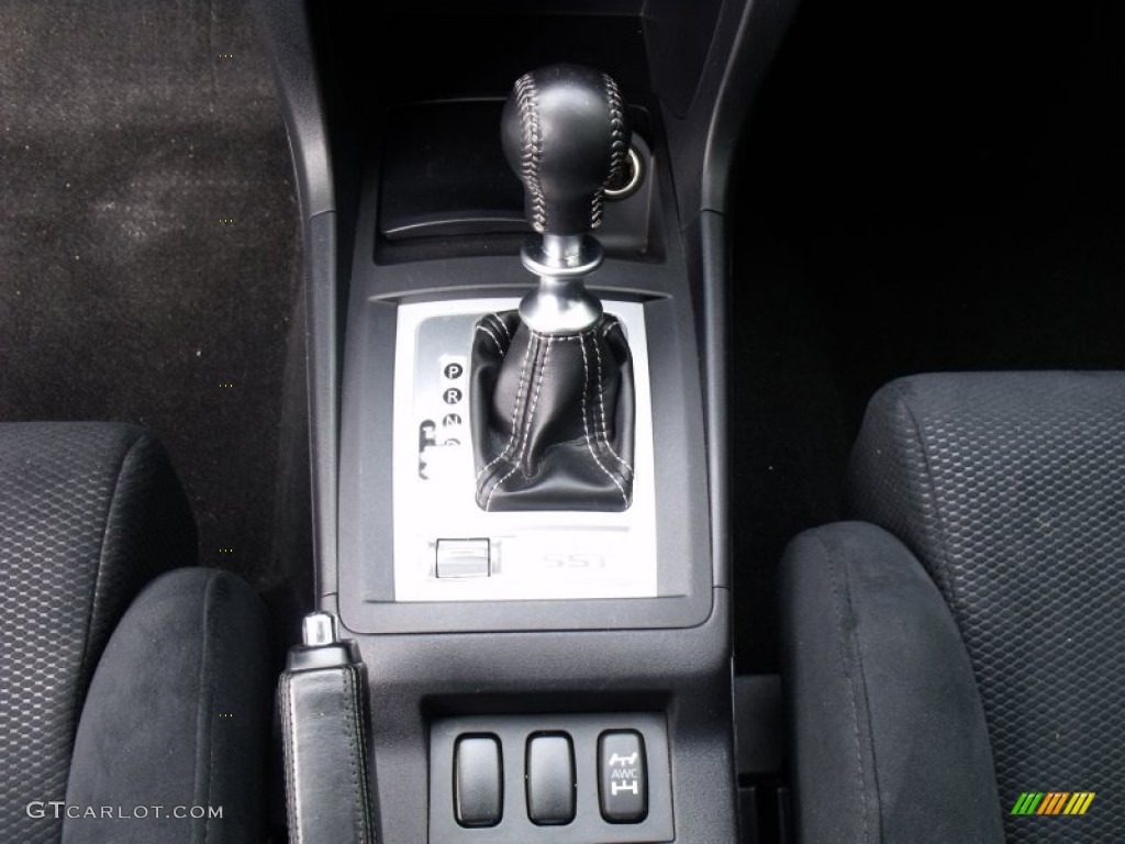 2010 Mitsubishi Lancer Evolution SE Transmission Photos