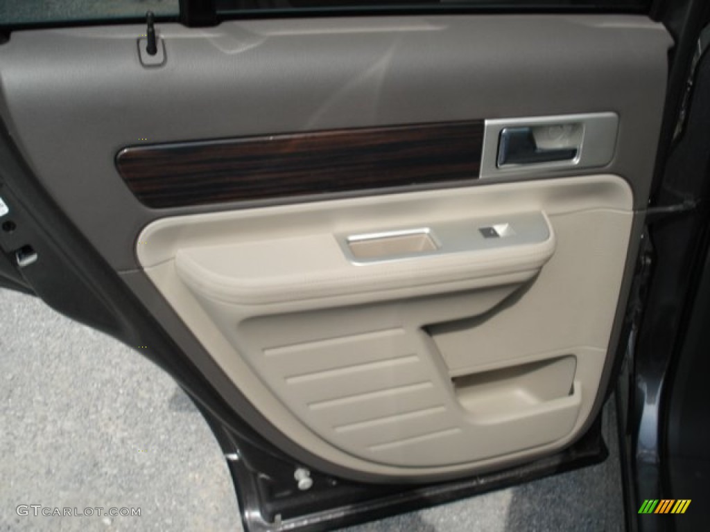 2010 Lincoln MKX AWD Medium Light Stone Door Panel Photo #65515729