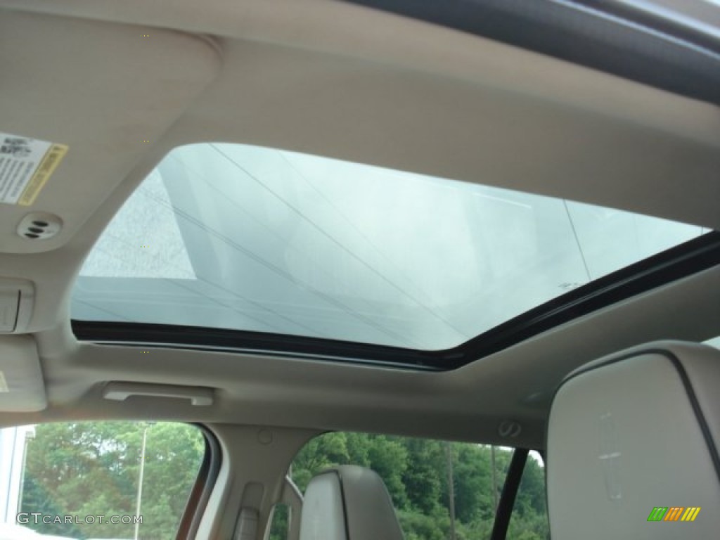 2010 Lincoln MKX AWD Sunroof Photo #65515739