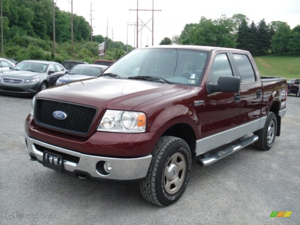 2006 F150 XLT SuperCrew 4x4 - Dark Toreador Red Metallic / Medium/Dark Flint photo #4